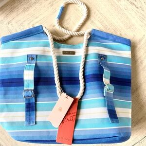 Amiani Striped Blue Rope-Handle Beach Tote with blanket and beach mat